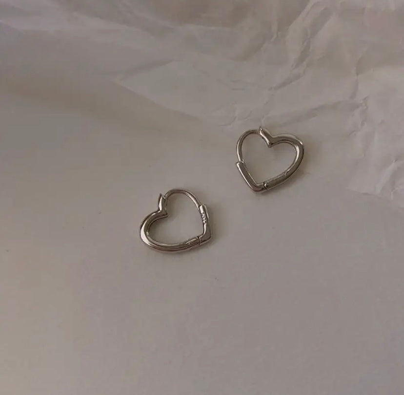 Classic Heart Earrings