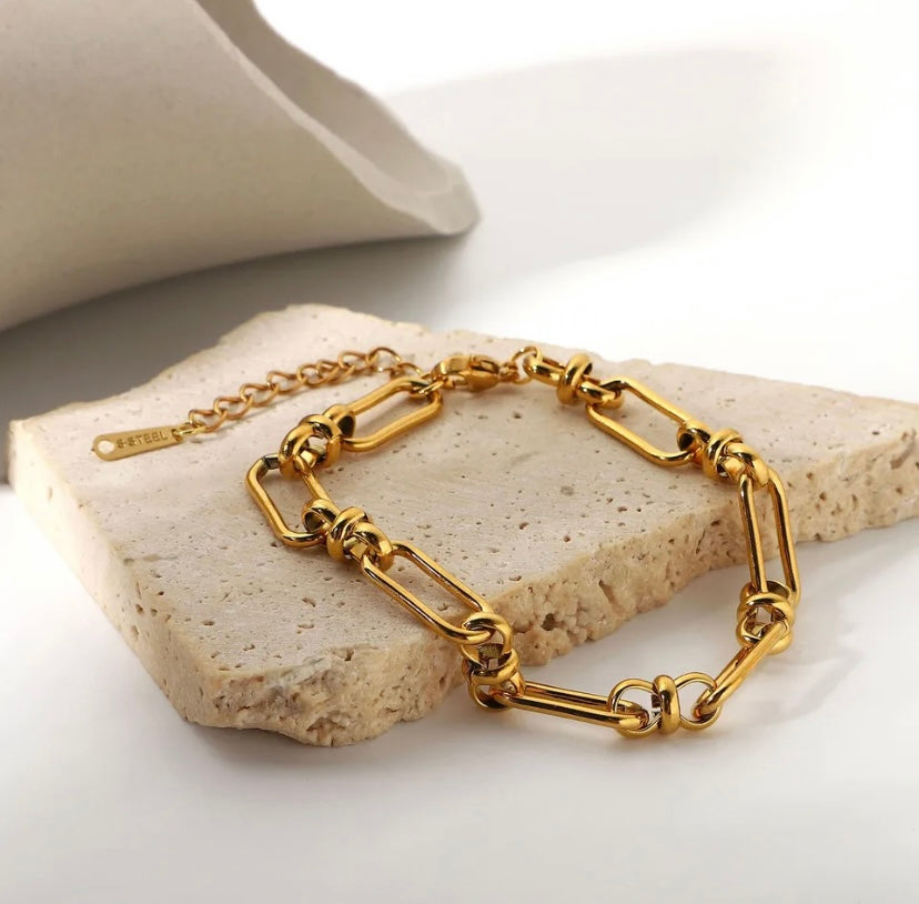 Knot Chain Bracelet