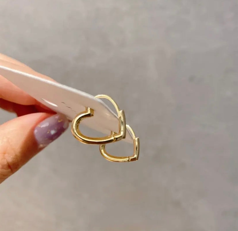 Classic Heart Earrings