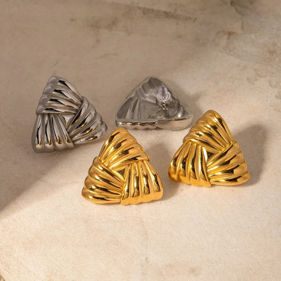 Wrosa Wafer Earrings