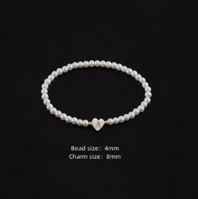 Load image into Gallery viewer, New Classic Heart Shape Bracelet

