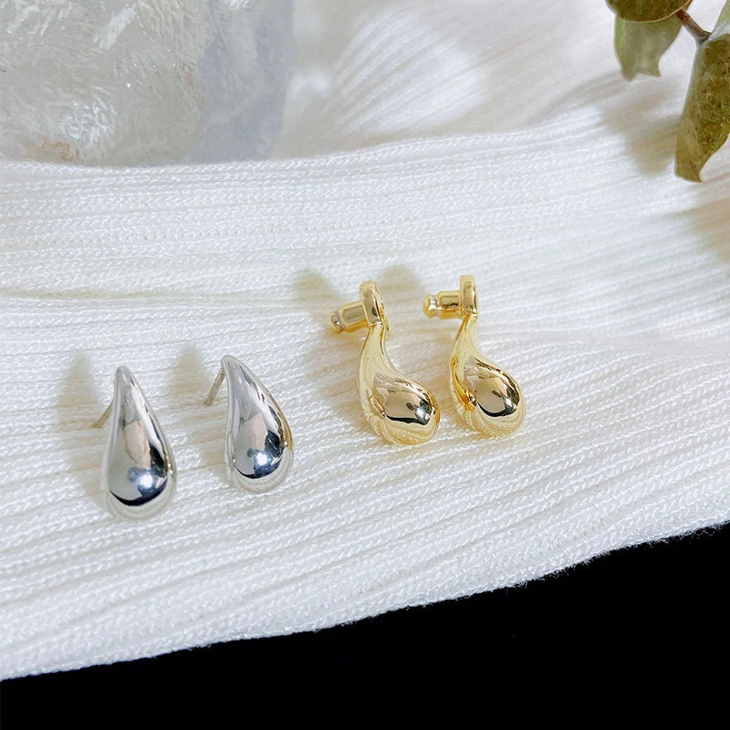 Needle Water Drop Earrings