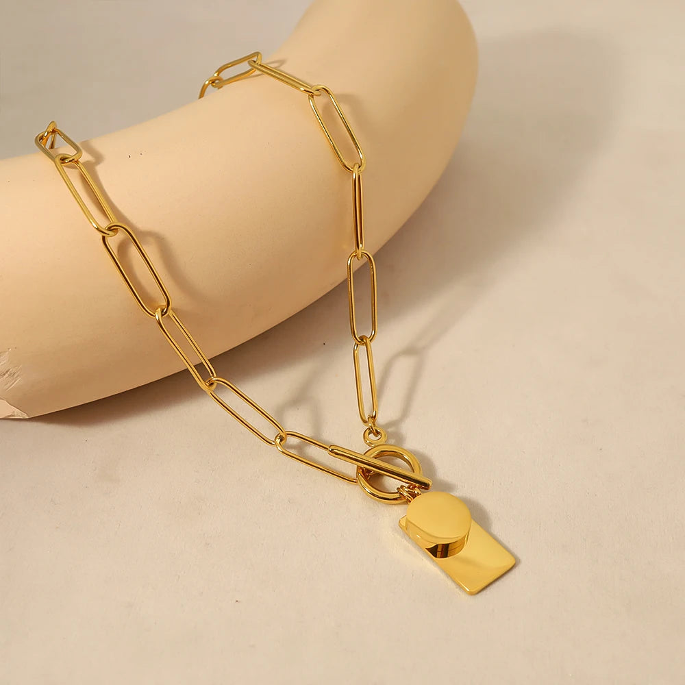 Golden Link Toggle Necklace