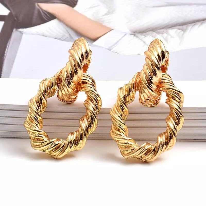 Twisted Vintage Link Set