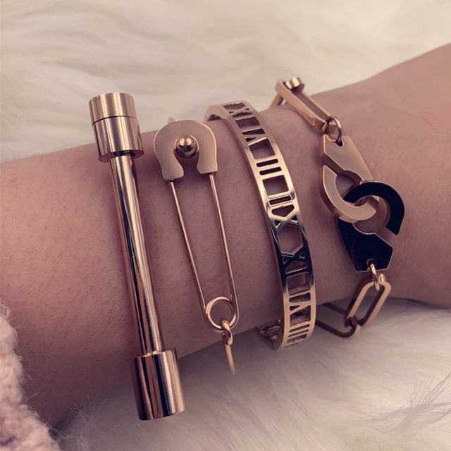 Horseshoe Cuff Bracelet Set